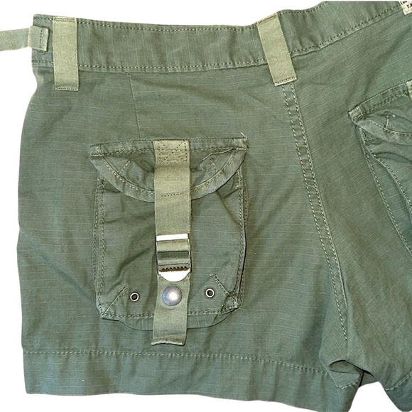 Lucky Brand Back Pocket Cargo Shorts - Picture 3 of 8